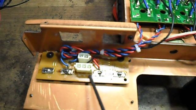 YAMAHA a2000 Install new power transformers смотреть онлайн