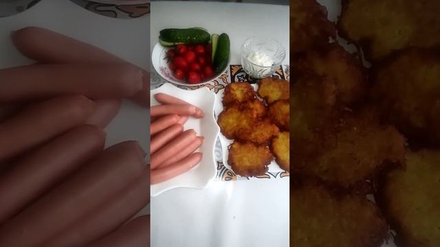 Пробуем драники по рецепту Ивлева #ивлев #драники #еда #food #вкусно #delicious #foodie смотреть онлайн