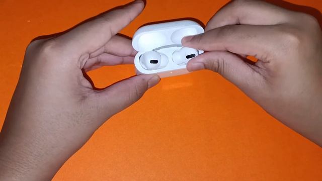 OPPO Enco W11 vs AirPods Pro| $50 Vs $270 Earbuds Unboxing!!! смотреть онлайн