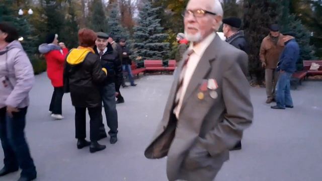 ПАЙ, ПАЙ, ПАЙ, ПАЙ, ПАЙ!??/ТАНЦЫ В ПАРКЕ ГОРЬКОГО ХАРЬКОВ ОКТЯБРЬ 2021