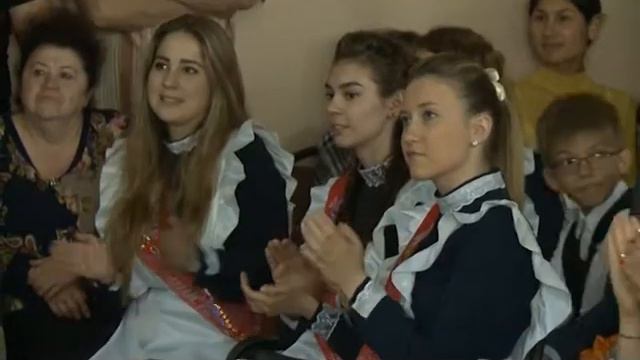 Последние звонки прозвучали в школах области смотреть онлайн