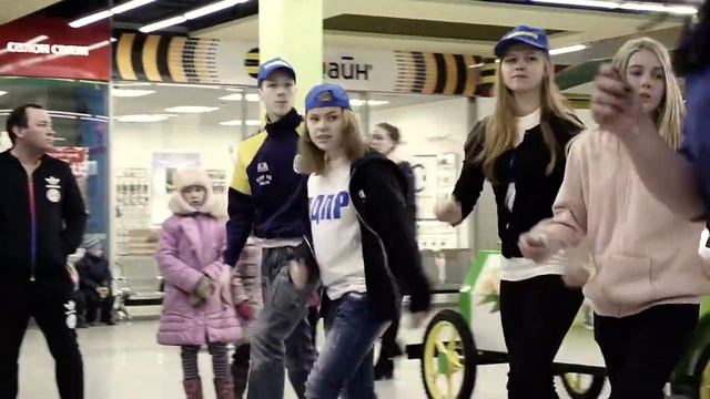 Амурское отделение ЛДПР отметило 23 февраля флешмобом смотреть онлайн