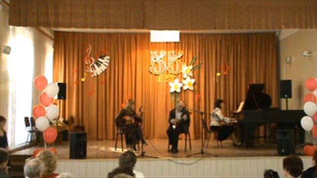 Russian folk instrumental trio "VDV" plays "Kalinka"! смотреть онлайн