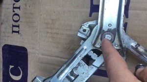 Mercedes W124. Ремонт механического стеклоподъемника.
