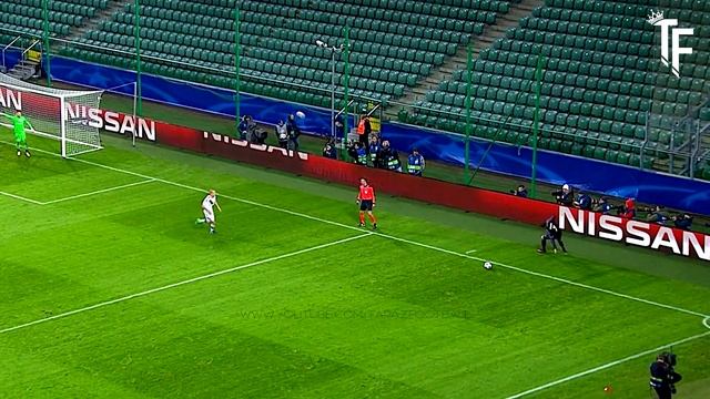 БЕШЕНЫЕ СКОРОСТНЫЕ ЗАБЕГИ РОНАЛДУ смотреть онлайн