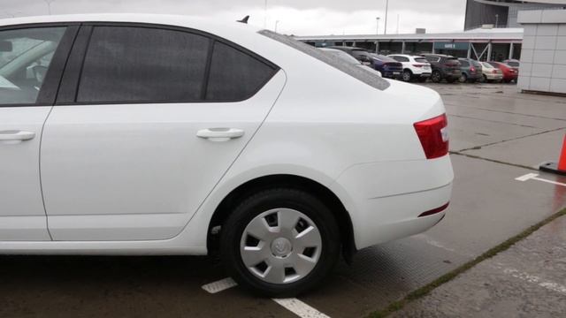 SKODA OCTAVIA смотреть онлайн