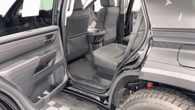 2023 Toyota Sequoia TRD Pro (Hybrid) (XYZ Motors) смотреть онлайн