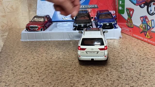 Модель автомобиля lexus LX 570 из металла 1:24 смотреть онлайн