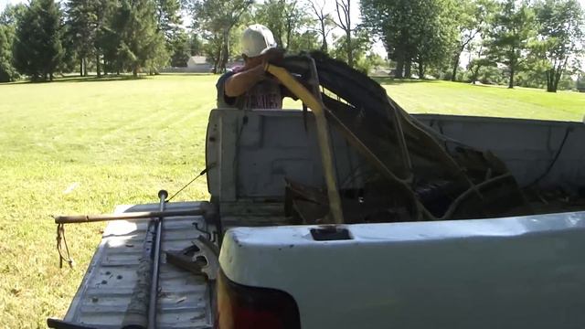 Scrapping A Piano For Metal / Money :) смотреть онлайн