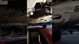 Dodge Caliber 2007, замена масла в кпп, механика