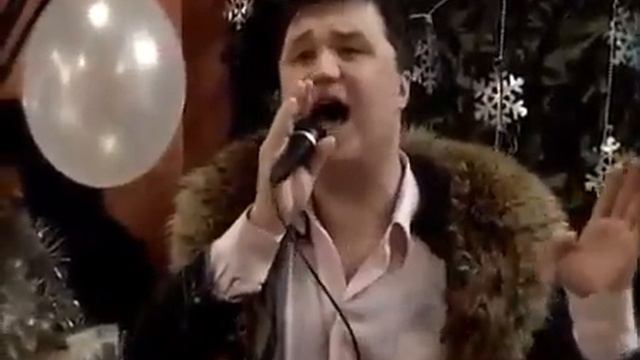 Константин Абрамов-Новогоднее выступление с песней "Снег". смотреть онлайн