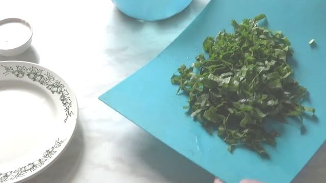 Салат из огурцов и щавеля. Вкусный, полезный и низкокалорийный салат. смотреть онлайн
