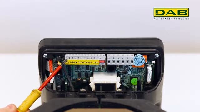 Hoe sluit ik de DAB Evoplus aan? смотреть онлайн