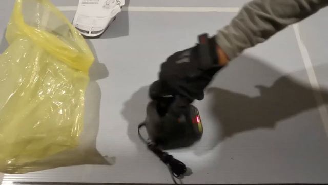 RYOBI P118B uno 18V + 18 voltios Li Ion Batería Cargador Original смотреть онлайн