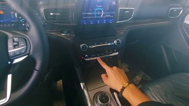 2021 Ford Explorer Limited 4x4 A/T in Tuxedo Black - Walkaround + Revs (Philippines) смотреть онлайн
