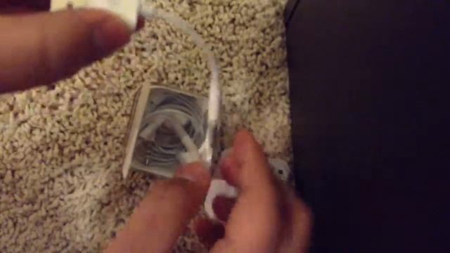 iPod Shuffle 5th Generation Unboxing (Blue) 2013 смотреть онлайн