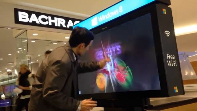 Fernando Castor empolgado no vídeogame смотреть онлайн