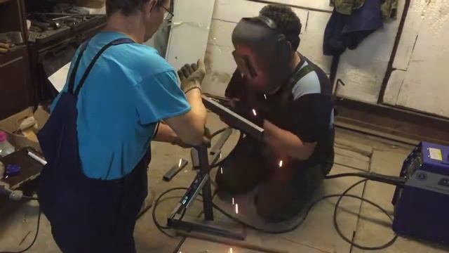 OVERMAN работает, сварка подката для мотоцикла смотреть онлайн