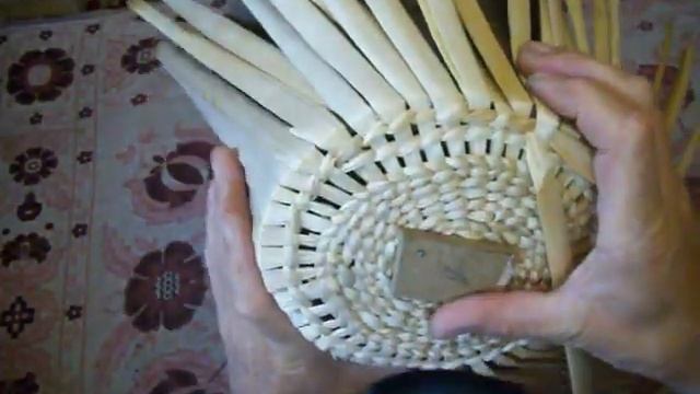 Рогоз.Кепка мужская из рогоза Часть 4.Работа на колодке с добавлением рабочих стоек. смотреть онлайн