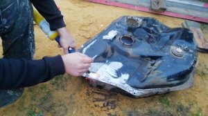 Как заварить трещину в бензобаке ч2.