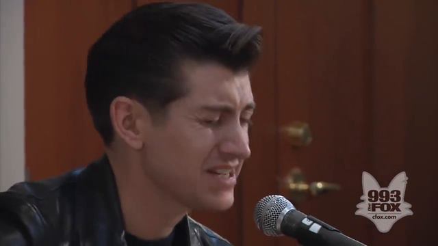 Arctic Monkeys - Do I Wanna Know? (Fox Uninvited Guest)