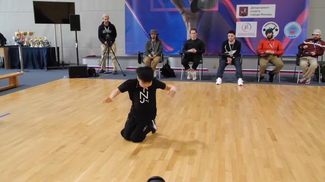 top16 11-13 bboy Yozhik vs Tai-Lung - брейкданс, Чемпионат Москвы смотреть онлайн