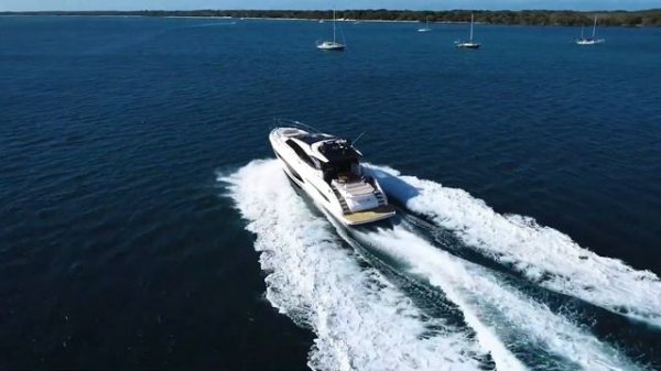 Самая популярная яхта 20 - 25 метров. Sunseeker Predator 74 и другие самые востребованные яхты.