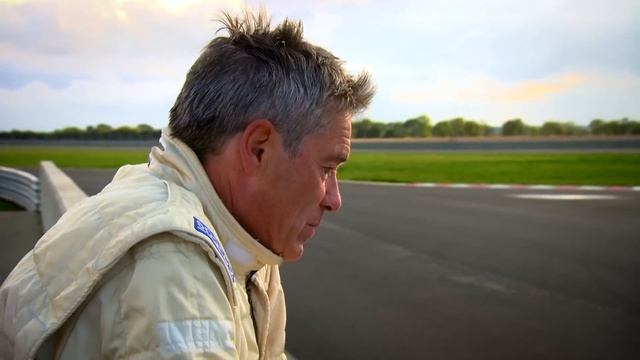 Tiff Needell's First Racing Car - Fifth Gear смотреть онлайн