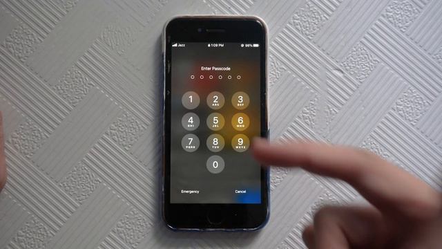 How to Access iPhone if Home Button is Not Working - Unlock iPhone when Home Button is not Working смотреть онлайн