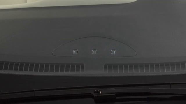 2024 Nissan LEAF - Charge Port Lid Release смотреть онлайн