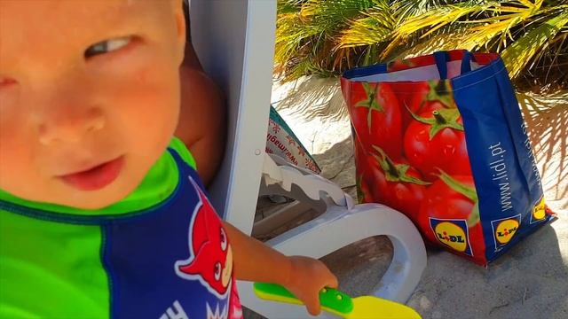 Эльвира и Райан НА МАШИНЕ едут играть на Море смотреть онлайн