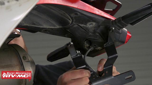 How To Install the Tusk Fender Eliminator Kit on a Honda CRF450L/RL смотреть онлайн