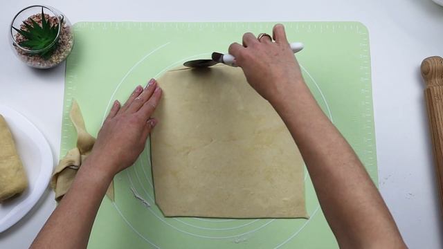 Конвертики из слоеного теста с творогом смотреть онлайн