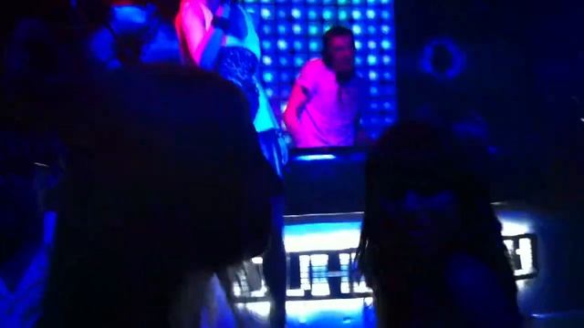 VADIM VOGUE & MC LADY ALICE (live) @ DUHLESS'11 смотреть онлайн