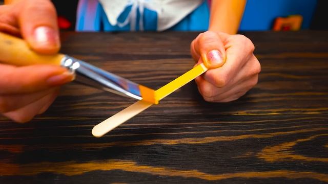 Huggy Wuggy In Real Life || Craft For Horror Games Fans! смотреть онлайн