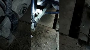 Снятие и разборка стойки Passat B5 без специальных приспособлений