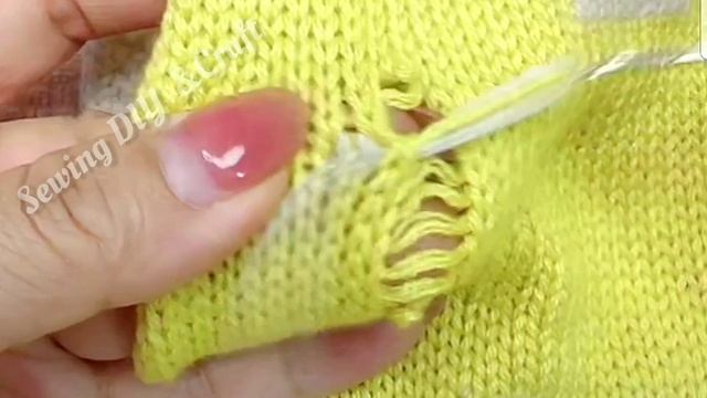 How to Perfectly Repair Tearing holes in a sweater at home смотреть онлайн