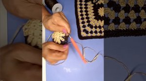 Вяжем сумку крючком из журнала"VOGUE"