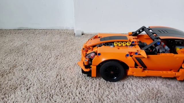 Showcasing LEGO TECHNIC Chevrolet Corvette ZR1 смотреть онлайн