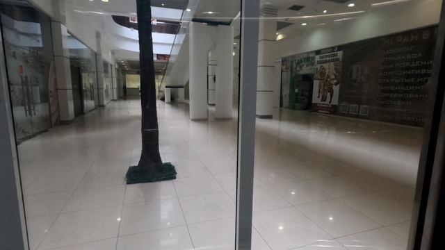 Почти пустой ТЦ ИЮНЬ г Красноярск июнь 2022г смотреть онлайн