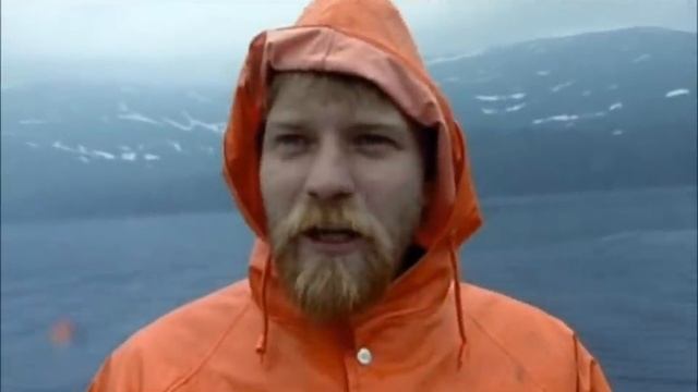 Ewan McGregor About Sea Otters смотреть онлайн