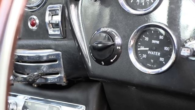 The Controversial Aston, Better And Yet Less Desirable?! Aston Martin DB6 смотреть онлайн