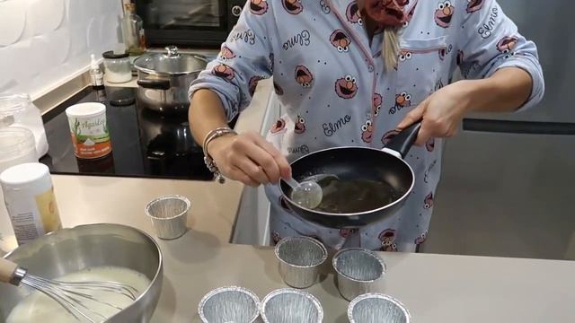 FLAN CON 2 INGREDIENTES Y BAJO EN KCAL ! PERFECTO PARA LA DIETA !! TIENES QUE VERLO " LO AMARÁS " 🍮 смотреть онлайн