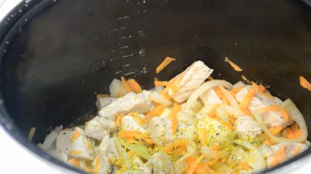 ТУШКОВАНА СВИНИНА З КАРТОПЛЕЮ В МУЛЬТИВАРЦІ.СМАЧНА СВИНИНА З КАРТОПЛЕЮ .М"ЯСО З КАРТОПЛЕЮ РЕЦЕПТ. смотреть онлайн