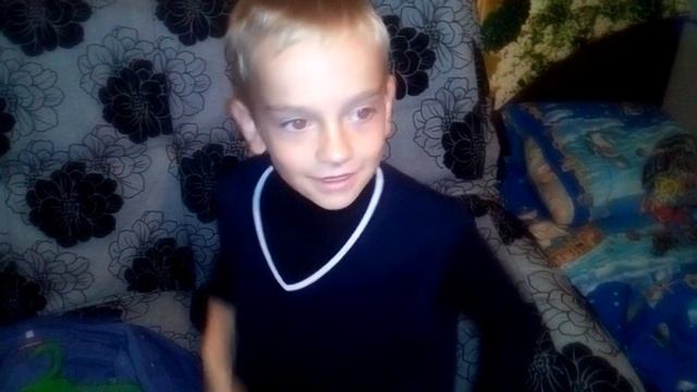 Утренний влог день рождение Саши ,9 лет идём в школу смотреть онлайн