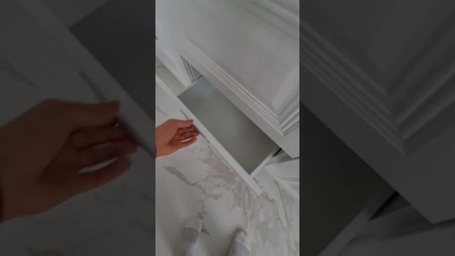 Кухня в современном стиле с элементами классики в Сочи смотреть онлайн