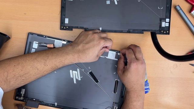 HP Envy X360 15-EE000NA Hinges And Top Lid Replacement смотреть онлайн