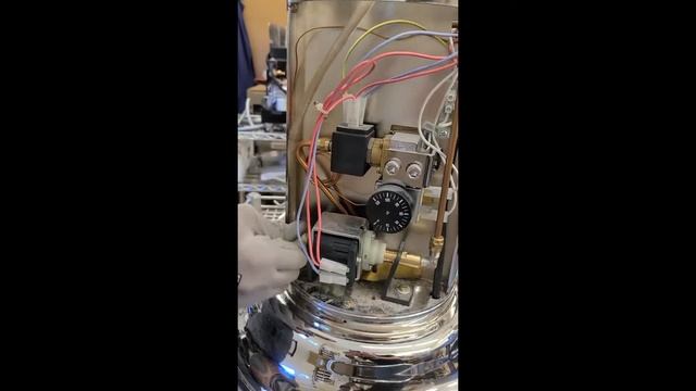 Elektra Mini Verticale Espresso Machine: How to open it смотреть онлайн