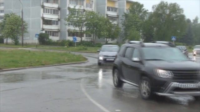 МБОУ ТСОШ N 1 им. М.Г. Ефремова г. Таруса "Последний звонок -2020" автопробег смотреть онлайн