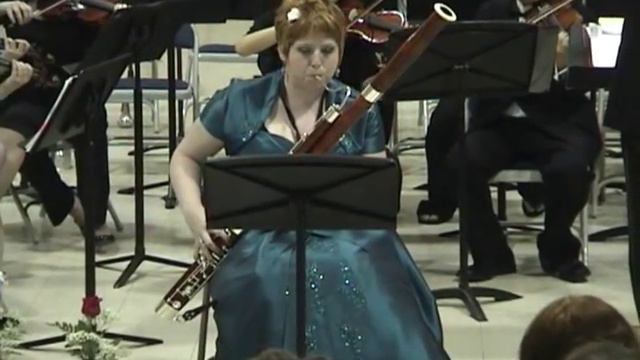 Joelle Wagner Performs Weber Bassoon Concerto, 2nd Movement смотреть онлайн
